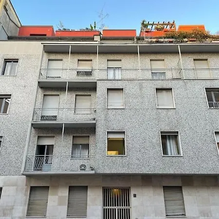 A Apartament *