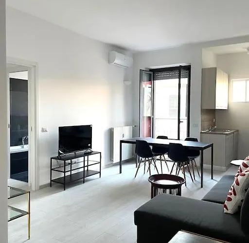 A Apartament *