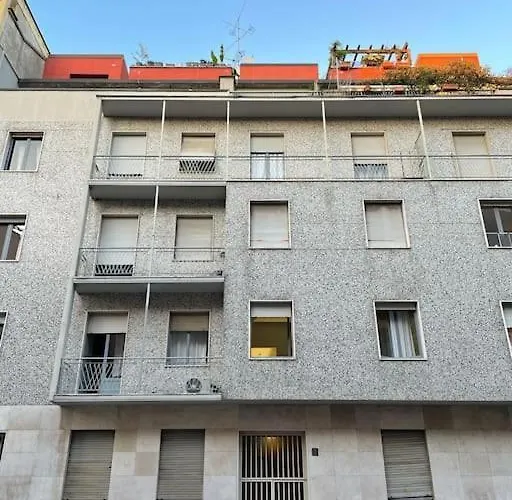A Apartament *